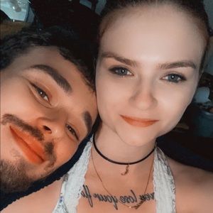 Meet your Posher, Alexia